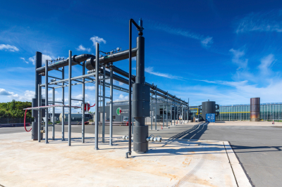 Op deze foto staat een voorbeeld van hoe een installatie voor aardwarmte eruit kan zien.